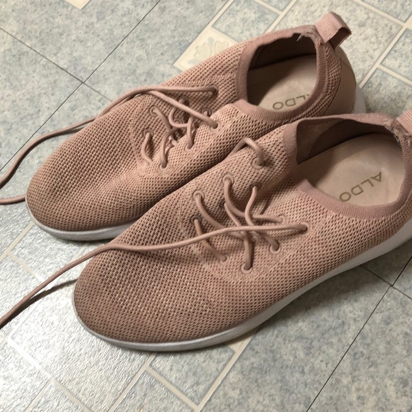 Dusty Pink running shoes - Picture 1 of 3